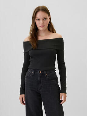 Gap Off Shoulder top Size Medium Black Long Sleeve